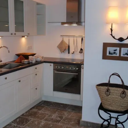 Traumhafter Rustico Direkt Am Ufer Des Gardasees By Interhome Vakantiehuis Malcesine