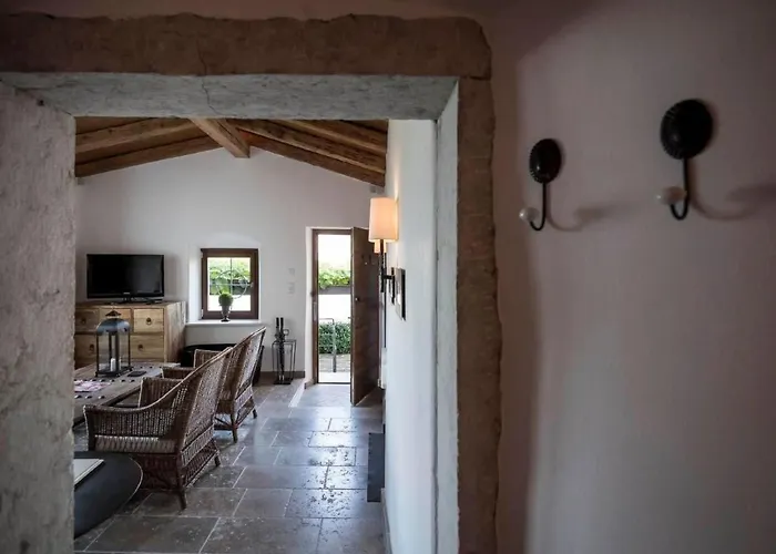 Vakantiehuis Traumhafter Rustico Direkt Am Ufer Des Gardasees By Interhome *