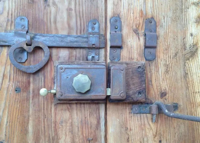 Traumhafter Rustico Direkt Am Ufer Des Gardasees By Interhome